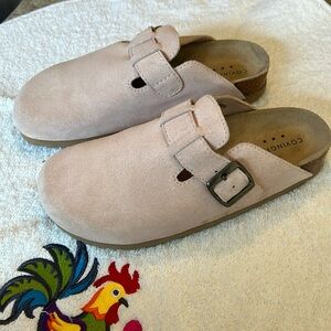 Covington Pink Seuede clogs